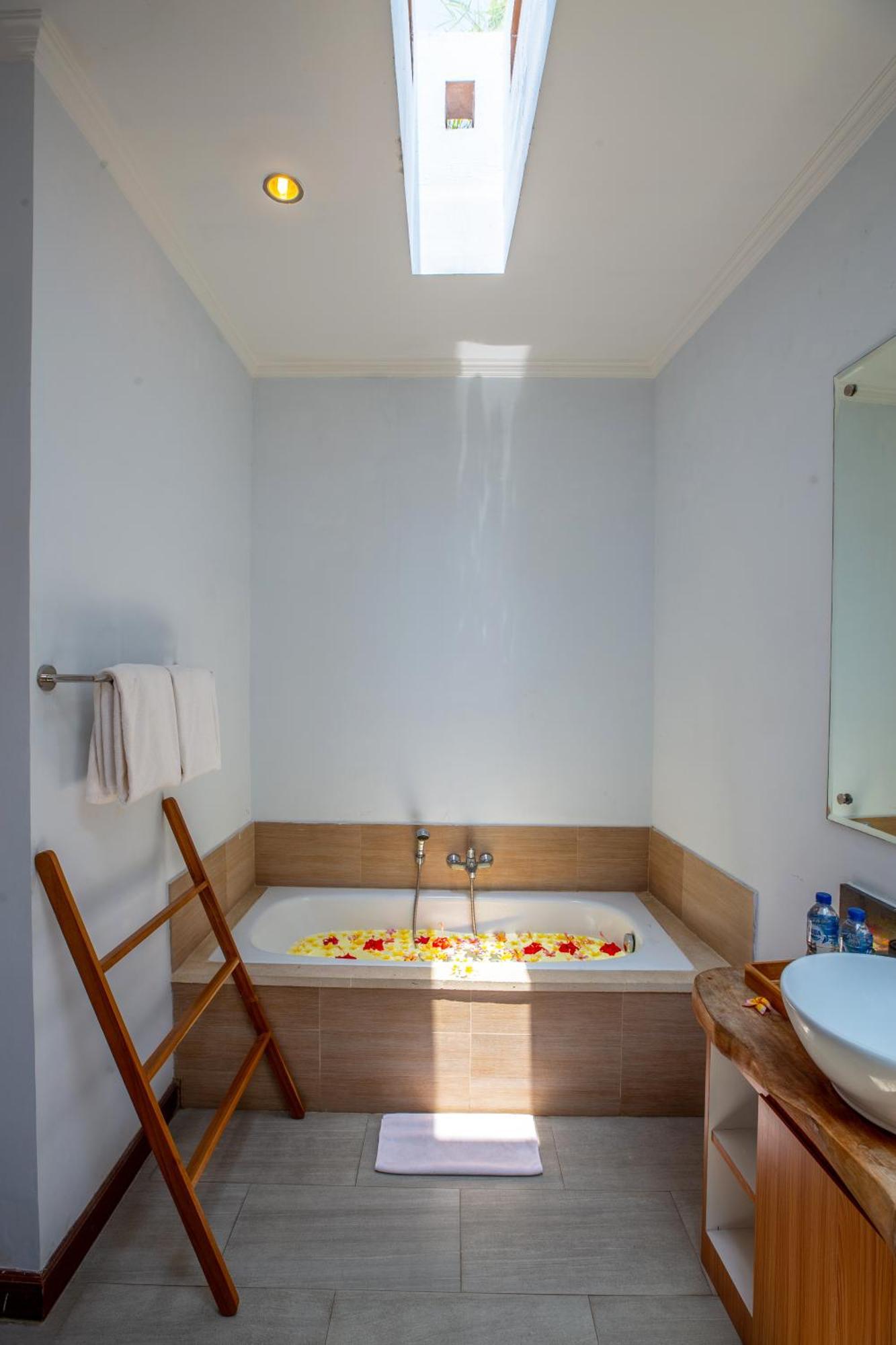 Kayu Suar Bali Luxury Villas & Spa Sanur Екстериор снимка